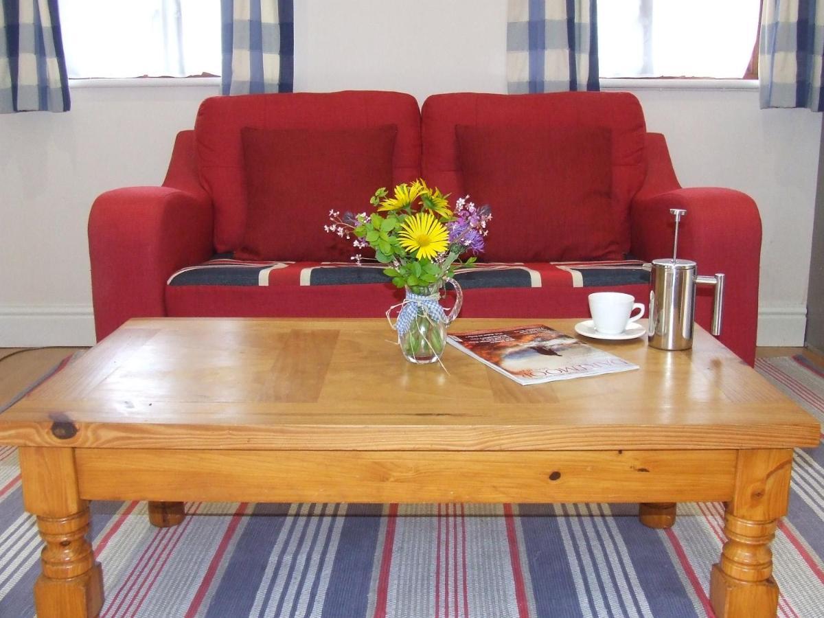 Lobhill Farmhouse Bed And Breakfast And Self Catering Accommodation Okehampton Exterior photo