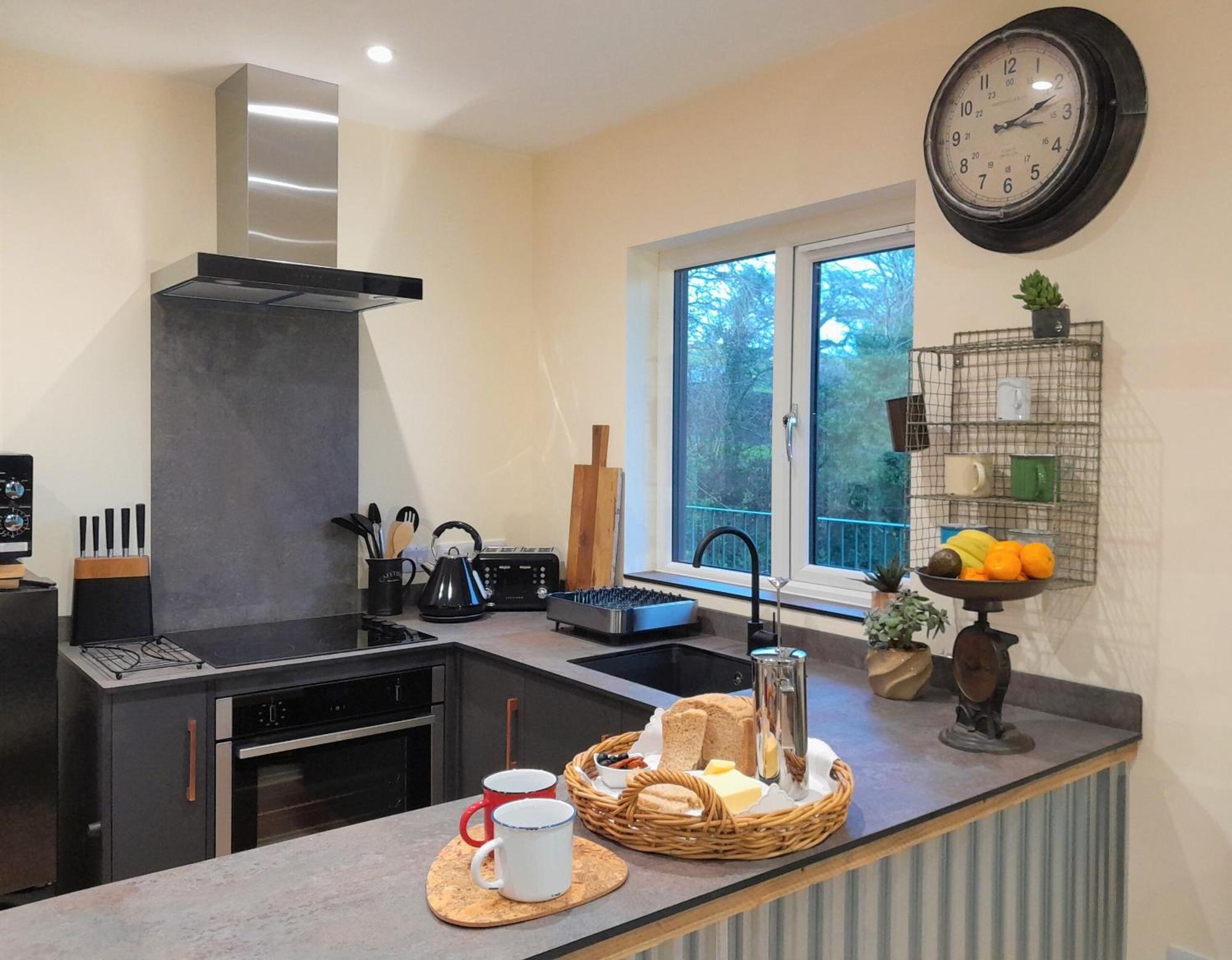 Lobhill Farmhouse Bed And Breakfast And Self Catering Accommodation Okehampton Room photo